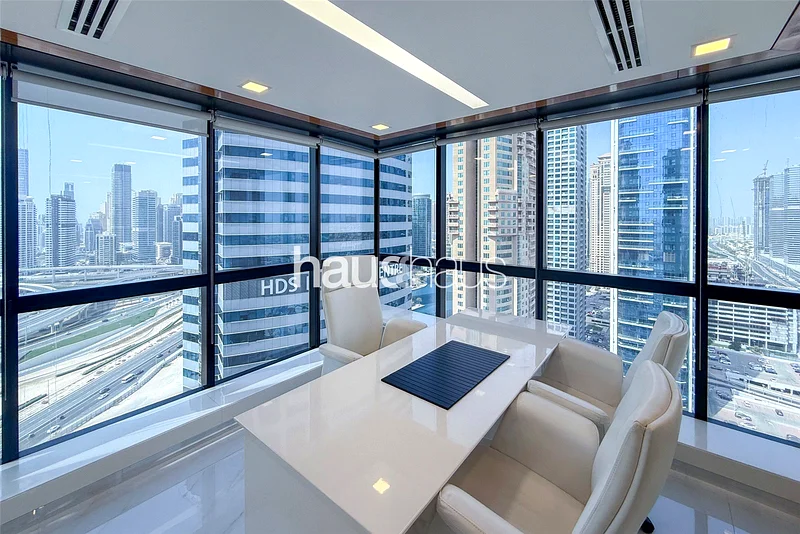 Grade A | Fully Furnished | Corner Unit64071785207170110