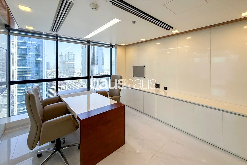Grade A | Fully Furnished | Corner Unit64071785207170114