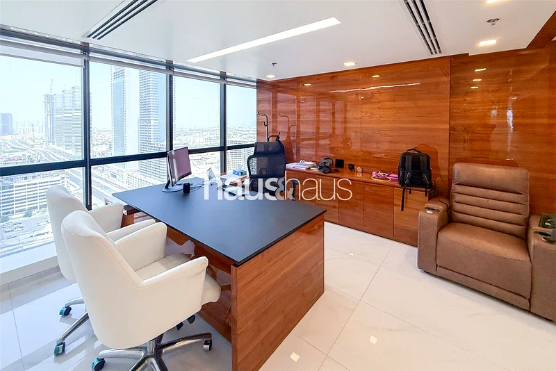 Grade A | Fully Furnished | Corner Unit64071785207170113