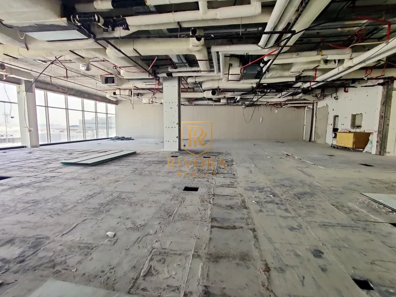 OFFICE I SHELL AND CORE I WITH PARKING64063690008705113