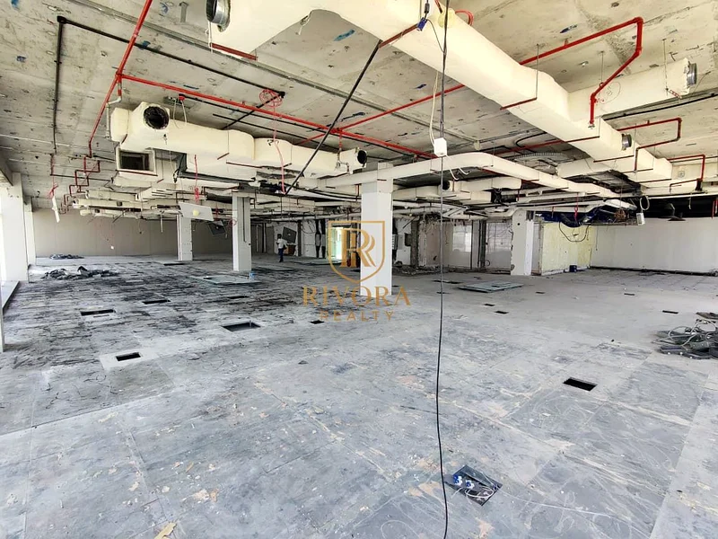 OFFICE I SHELL AND CORE I WITH PARKING64063690008705110
