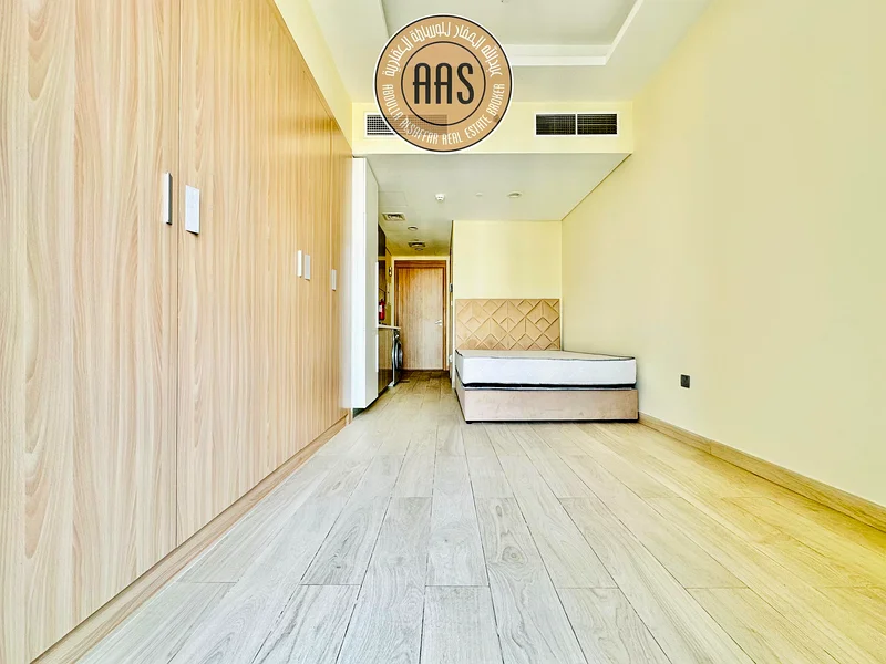 Big Balcony | Modern Studio | Chiller Free Prime Location64153197147907111