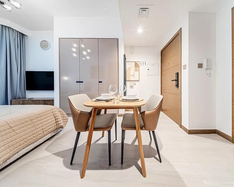 Studio with Style for 3 in Missoni, Business Bay64050358712450111