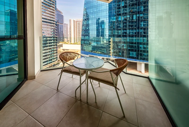 Studio with Style for 3 in Missoni, Business Bay64050358712450113