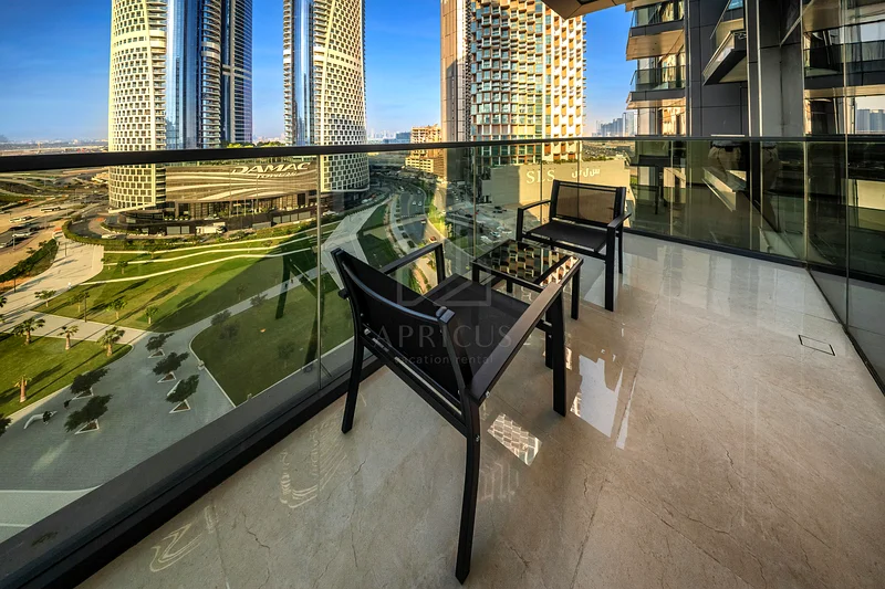 Spacious & Elegant 1BD, for 2 in Nobles tower64050688715395112