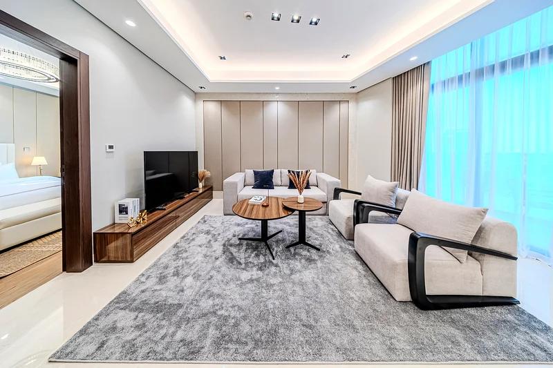 Spacious & Elegant 1BD, for 2 in Nobles tower64050688715395110