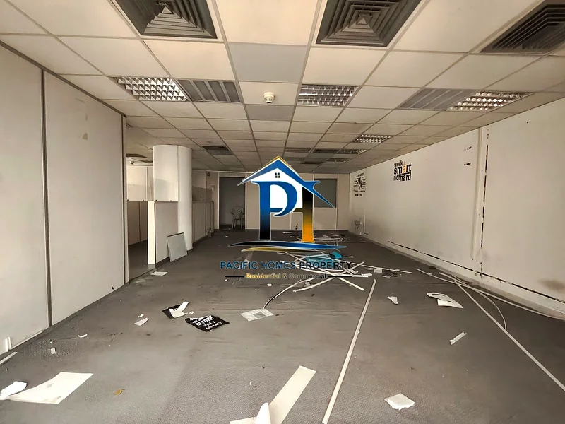 NEAR TO METRO STATION SPACIOUS OPEN SPACE OFFICE ONLY FOR 130K CALL NOW MR FARHAN.64066029735298110