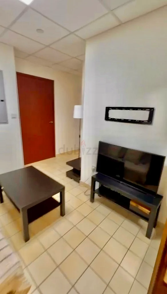 Private Room + Lounge + Door + Storage | European Only Apartment64048780497795111