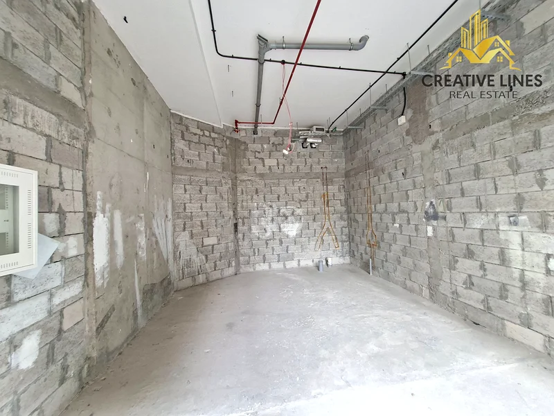 High Footfall || Prime Location || Shell and Core64065040496897111