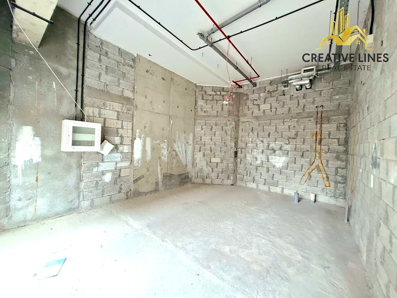 High Footfall || Prime Location || Shell and Core64065040496897112