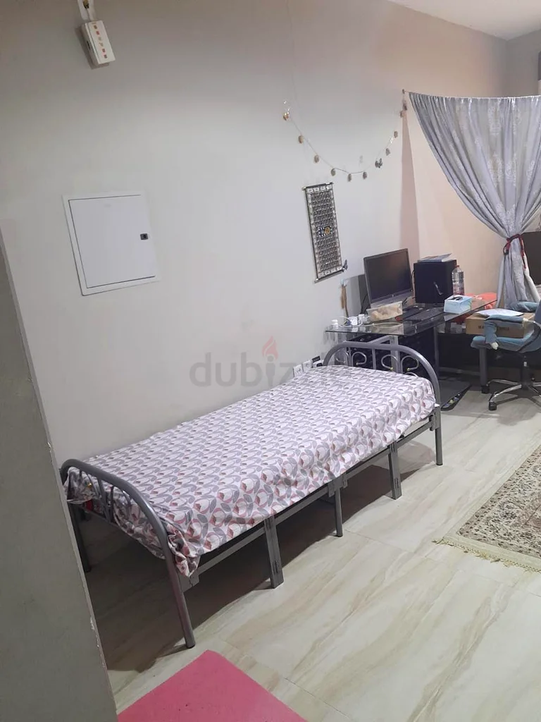 Only 2 Tenant in Full Studio | Neat and Clean | Free Parking64054494836099113
