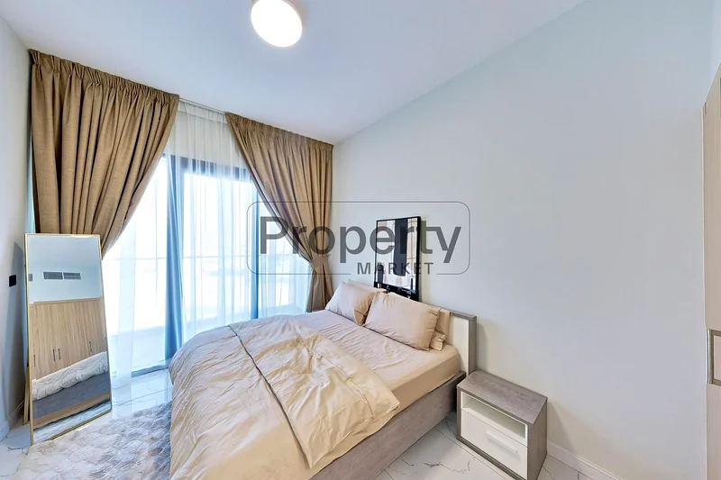 طابق عالي | شرفة | بالقرب من المترو | مفروش64218651081731111