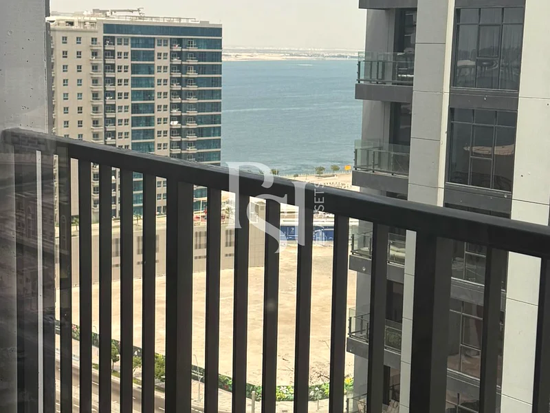 شرفة | وحدة واسعة | جاهزة للانتقال64227885797506110