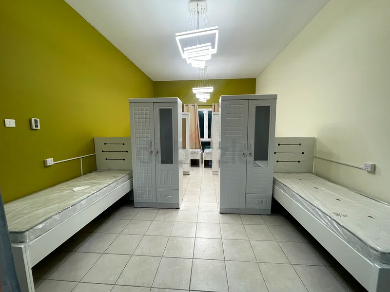 مساحة سرير تنفيذية بالقرب من محطة مترو فرجان وديسكفري جاردنز64048917296385110