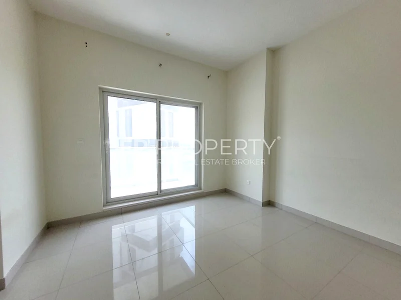 Golf View | Spacious | Bright Studio64215928579201113