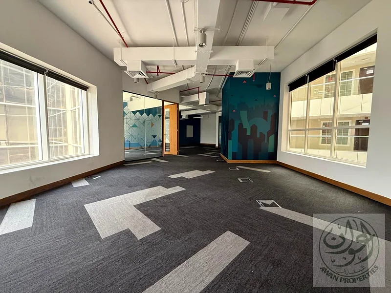 ✨ Fully Fitted Office | 2 Partitions | Prime Location | 1,422 sq ft ✨64064473207937112