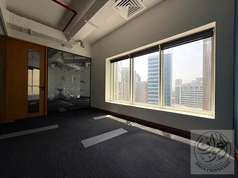 ✨ Fully Fitted Office | 2 Partitions | Prime Location | 1,422 sq ft ✨64064473207937113