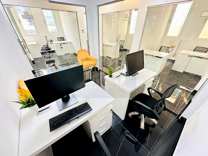 Beautiful Office | Direct From Landlord | Near to Metro Station |64071787814657111
