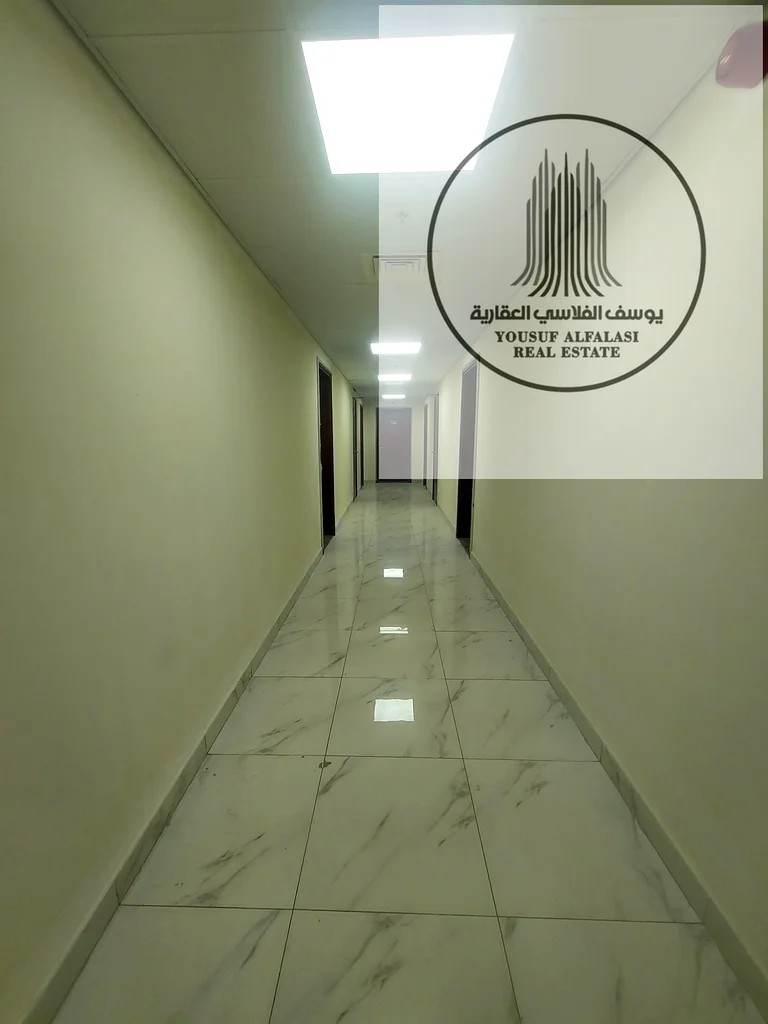 *للإيجار - مكاتب تجارية في الجرف الصناعية، عجمان*64074343866755110