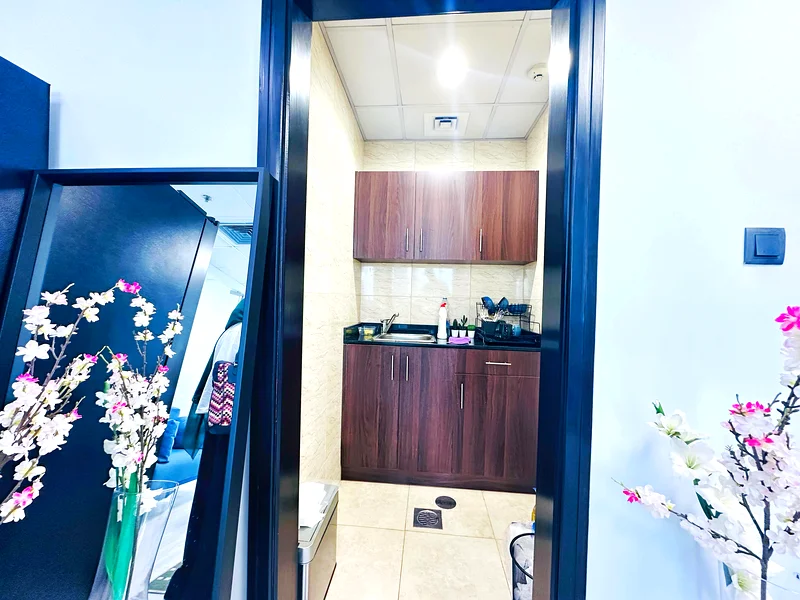 مفروش - شرفة - مطبخ صغير - طابق عالٍ - إطلالة على البحيرة64070892215555114