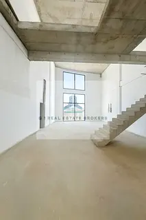 High-End Showroom for Rent – First Al Khail Road