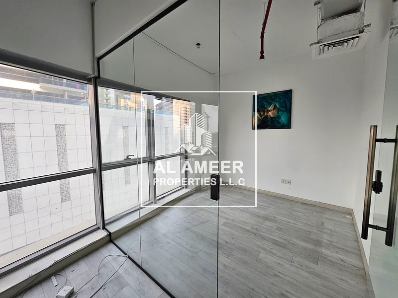 Chiller Free | Near Metro | Ready to Move64051355570178112