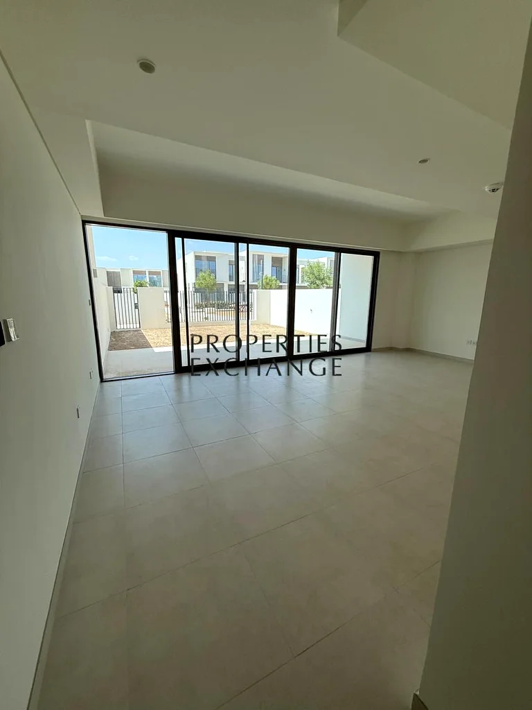 PARK VIEW | SINGLE ROW | BRIGHT UNIT64052767206657113