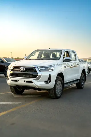 Toyota Hilux Diesel 2.4 Double Cab Full Option 2025