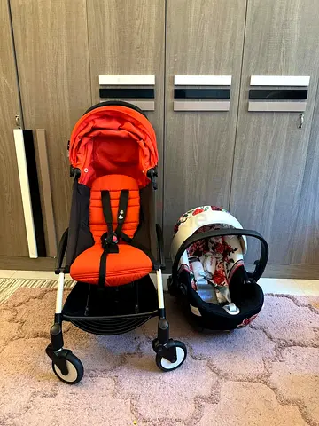 Babyzen yoyo stroller with cybex flower car seat