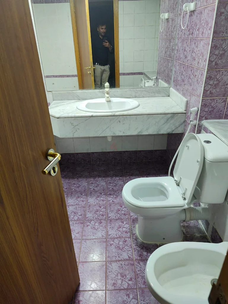 غرفة نوم رئيسية متاحة للإيجار64054721506433113