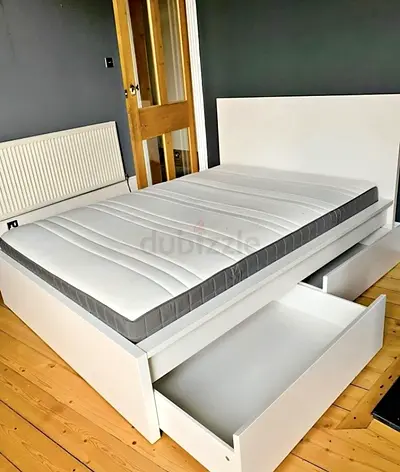 ‎Malam queen size bed 160/200cm bed , 2 storage drawers underneath and with Ikea mattress