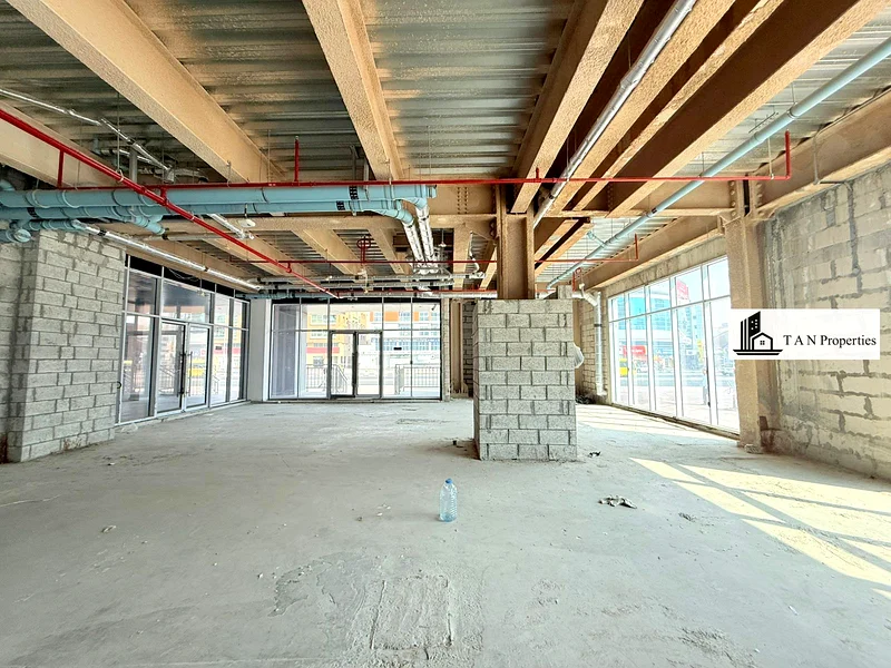Chiller Free Near Burjman Metro || Brand-New Retail Shop || Prime Location || Shell & Core64067788441218114