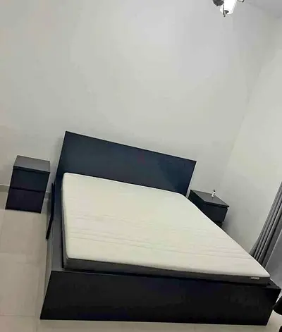 Malam king size bed 180/200cm bed , 2 storage drawers underneath and with Ikea mattress