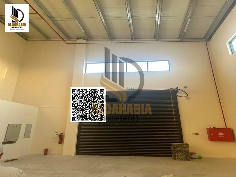 مستودع للإيجار في عجمان – موقع متميز على طريق رئيسي64073786745601112