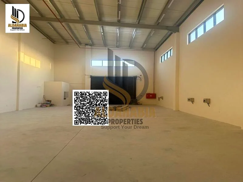 مستودع للإيجار في عجمان – موقع متميز على طريق رئيسي64073786745601113