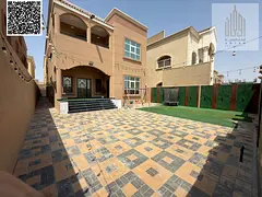 Villa in an excellent location, personal finishing, freehold