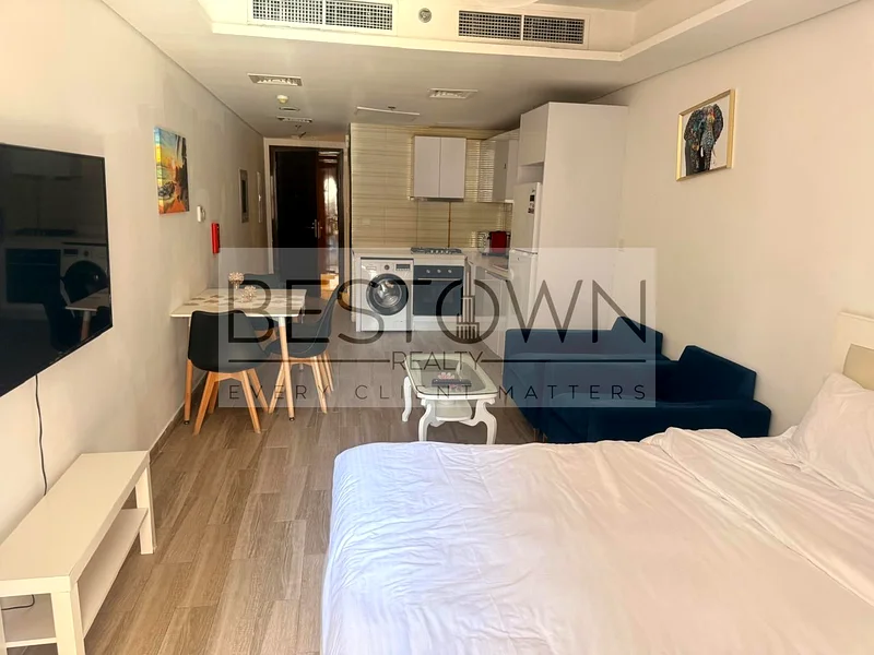 Stunning Pool View | Fully Furnished | High Floor in Prime Location|12 CHEQUES64173895372547114