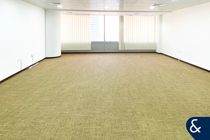 Fitted Office | Gold Tower | JLT64072344440705110