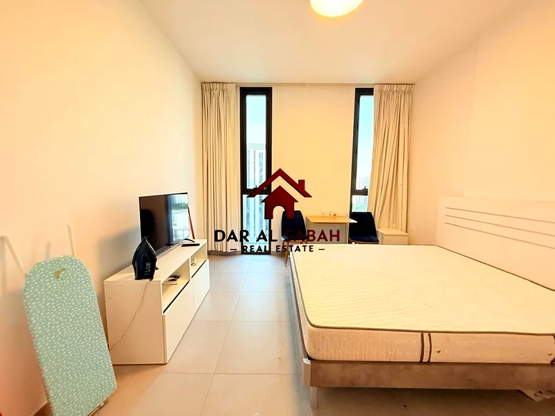 Ready To Move | Fully Furnished | With Gym Pool Parking!64202882720771110