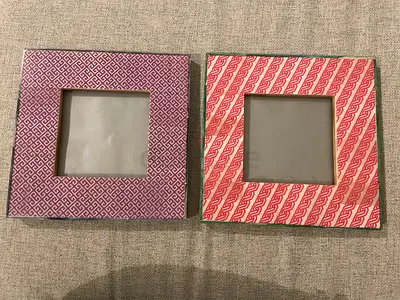 Charming Vintage Picture Frames Set