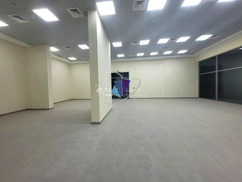 متجر كبير الحجم متاح بعرض جيد64061711422594113