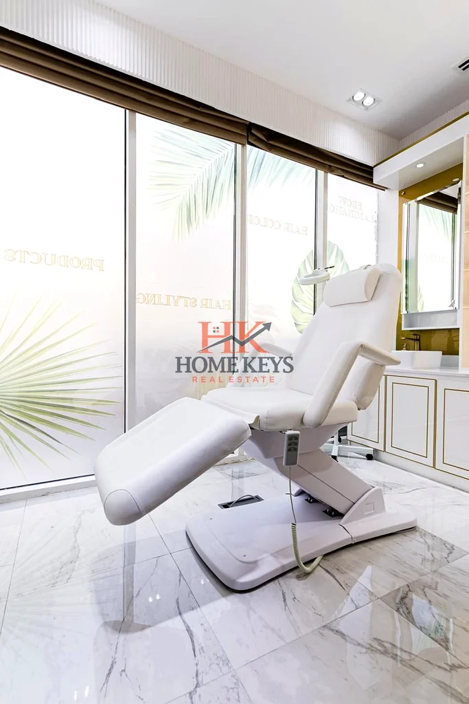 Hot Deal || Fully Fitted Spacious ||  Ready To Move || Shop for Rent || Prime Location64063469964163111