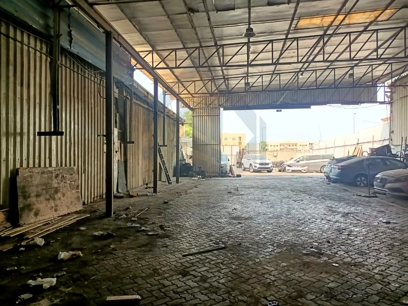 For rent, a warehouse in Industrial Area 10, Sharjah, with an area of ​​7,500 square feet64059323038850114