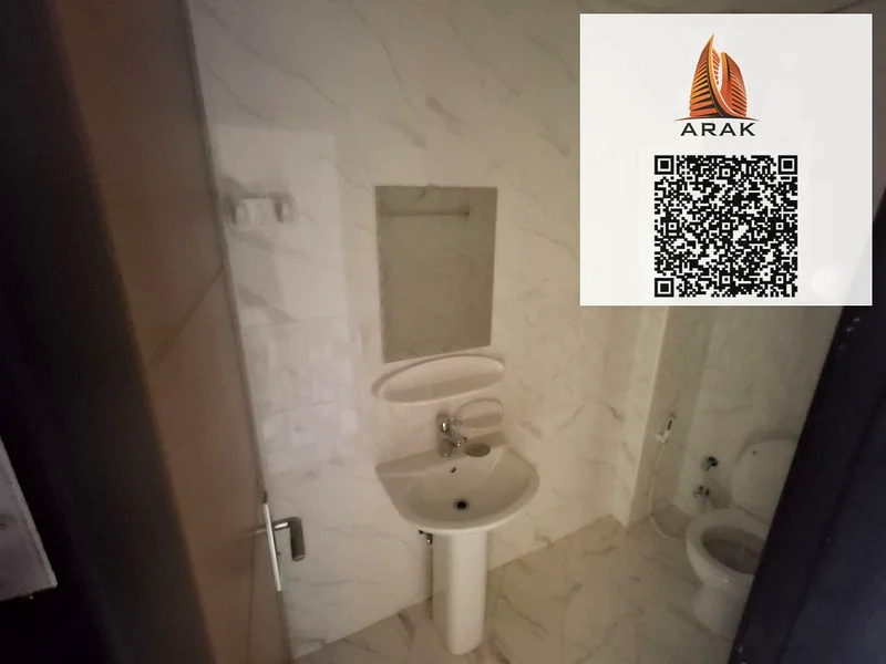 🏢✨ Office for Rent in Al Jurf Industrial 2 – Prime Commercial Location! ✨🏢  Looking for a practical and affordable office space in Ajman? Here’s you64073786808578114