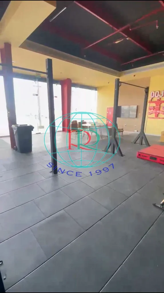 معرض بمساحة 4500 قدم مربع متاح في المنطقة الصناعية 12 على طريق الشيخ خليفة بن زايد آل نهيان64059201799681113