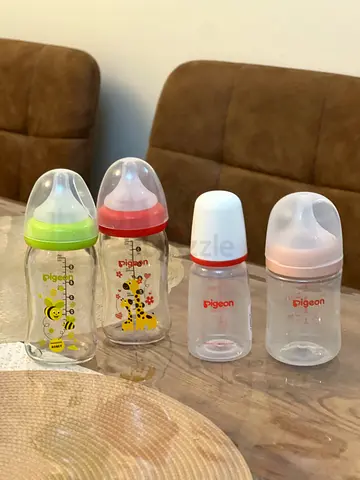 Baby feeding bottles pigeon