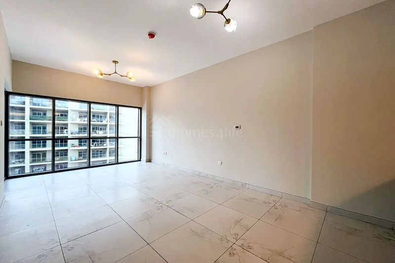 واسع | مجتمع عائلي | قريب من المرافق64213011526401112