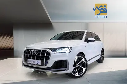 Audi Q7 55 TFSI Quattro S line 2023 with warranty and service contract