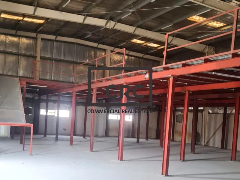Warehouse + land | Multi-use | Vacant64063581099779110