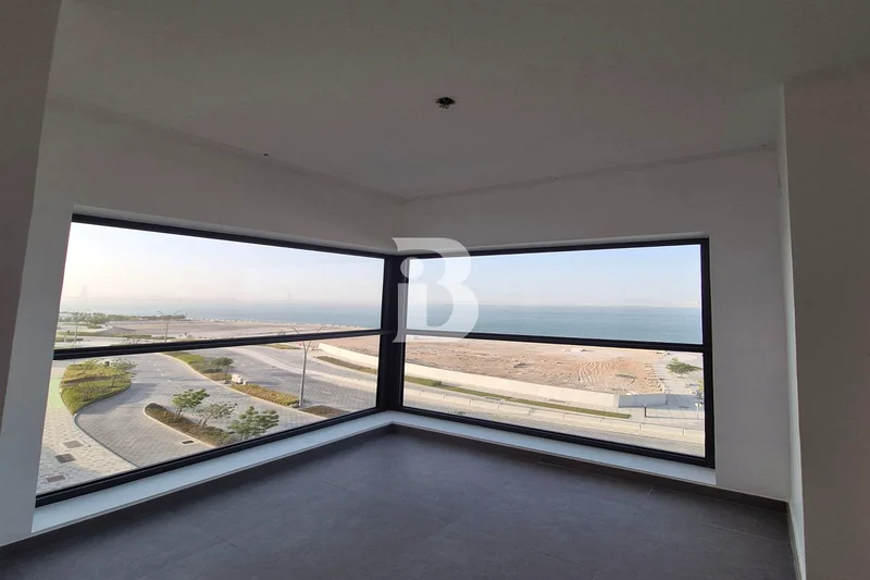 Ready to move-in | Luxury Living| Prime Location64053189401090111